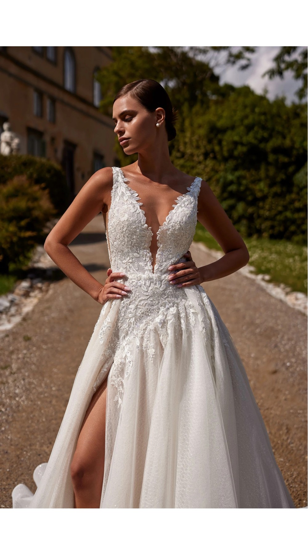 Luxury Wedding Dress - A-line Deep V-neck and a Slit on The Right Side - Dreamy Devotion - LIDA-01352.00.17
